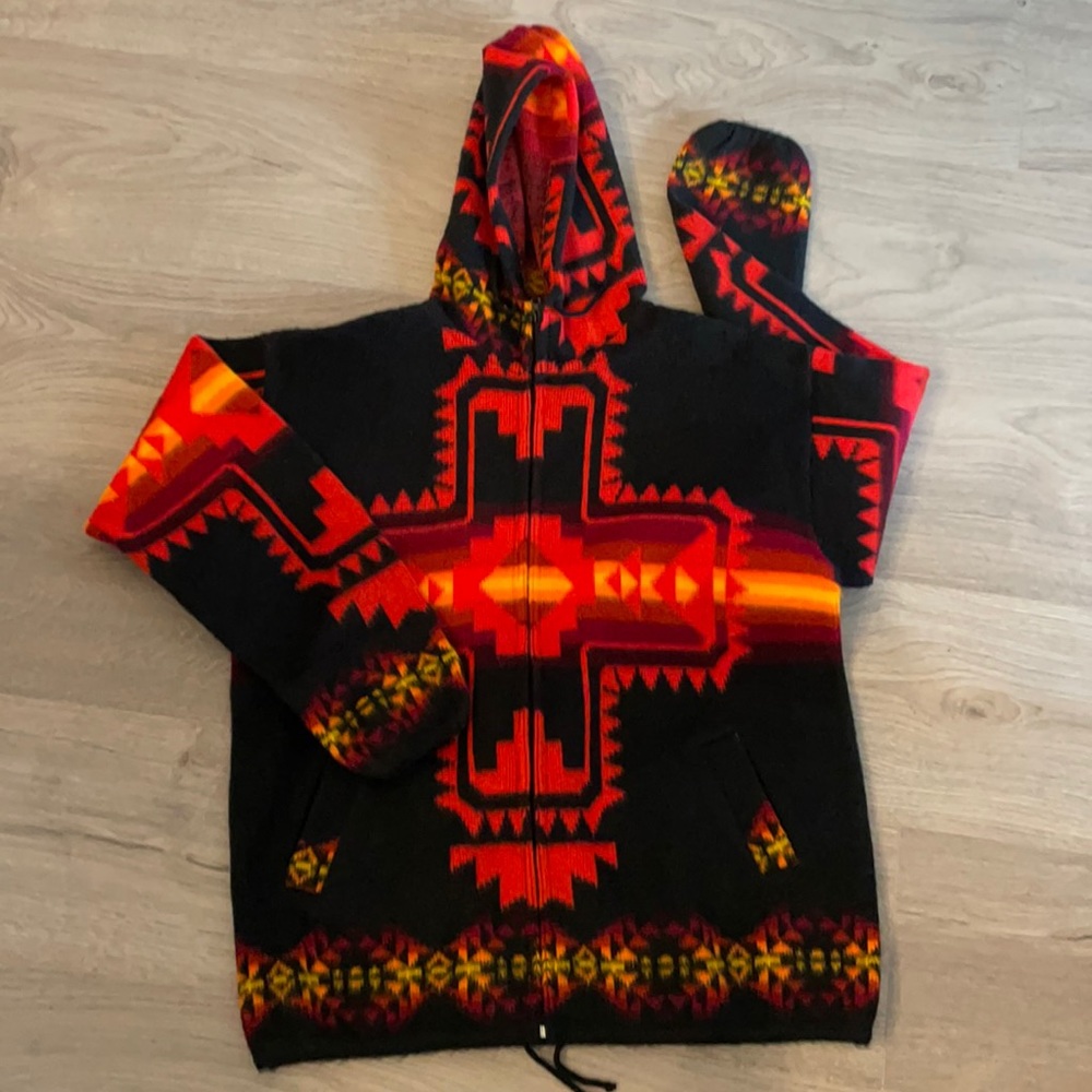 Artesan Hand Made Ecuadorian Sweater